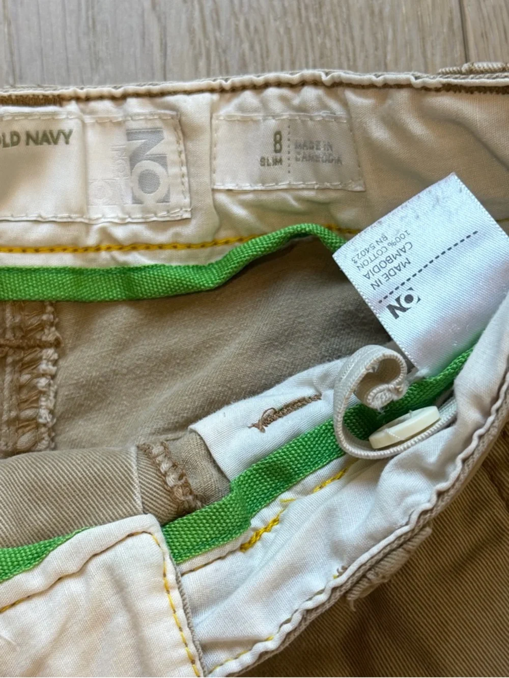 Old Navy boys 8 slim cotton cargo shorts khaki twill heavy